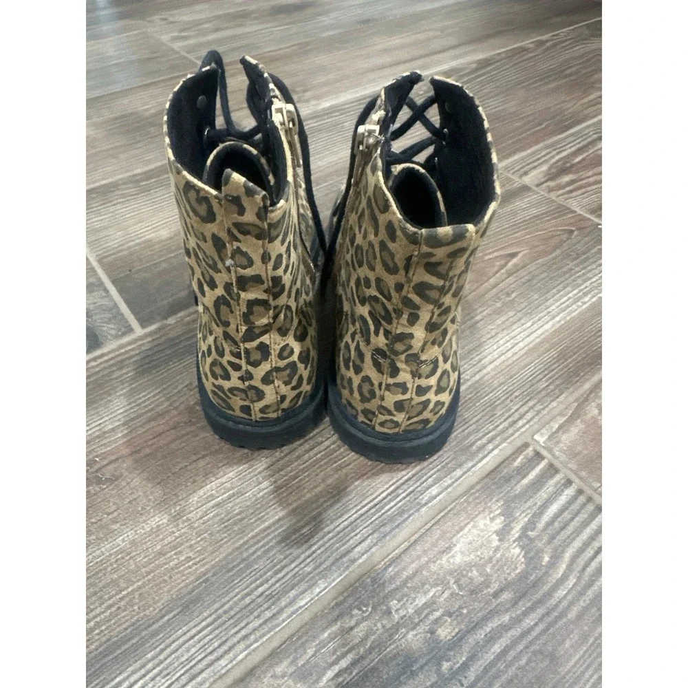 Old Navy Combat Boots Girls Size 5 Brown Leopard Print Edgy Animalier